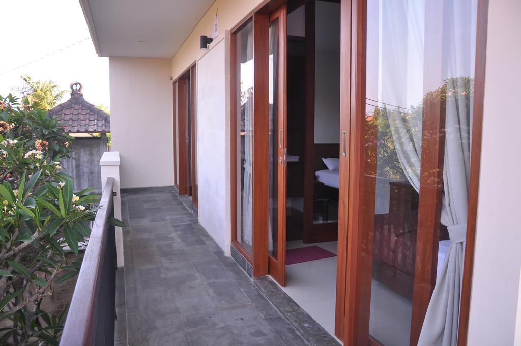 Ngetis Home Stay Sanur Δωμάτιο φωτογραφία